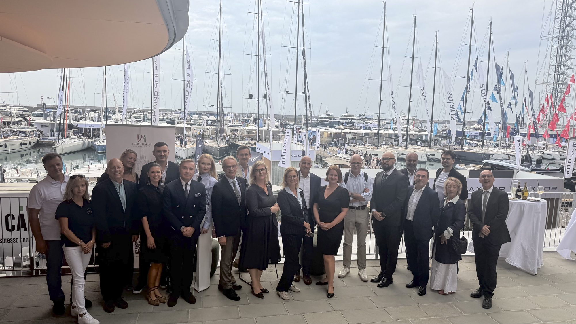 Group photo of participants on the terrace of the Waterfront di Levante, Genoa